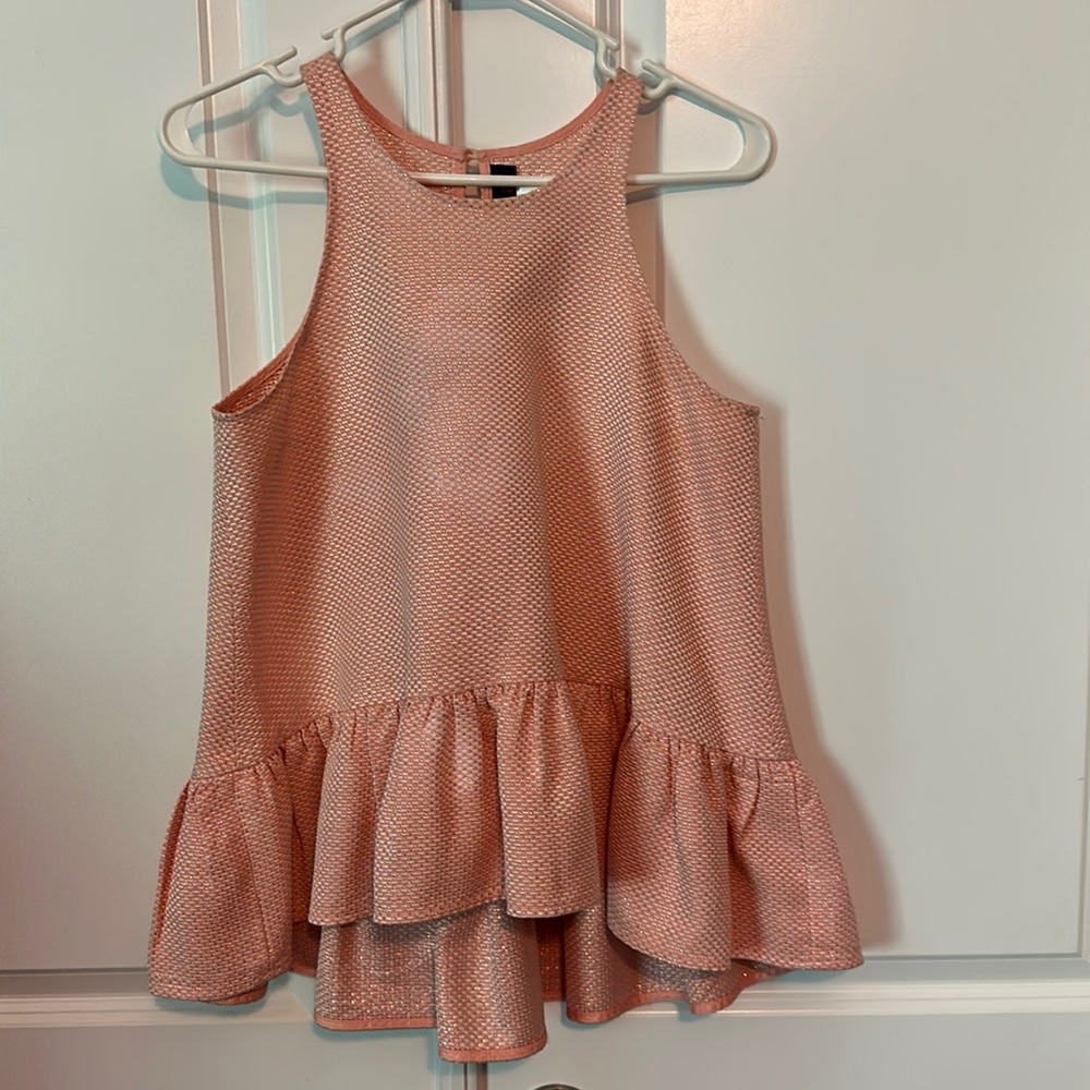 Pink/peach tank top in size med